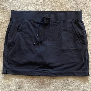 black athleta skort size L